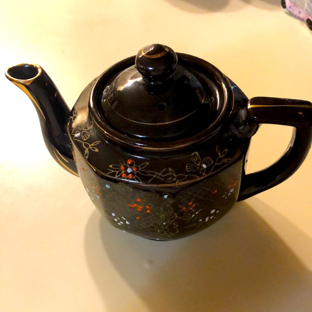 Brown Betty Teapot